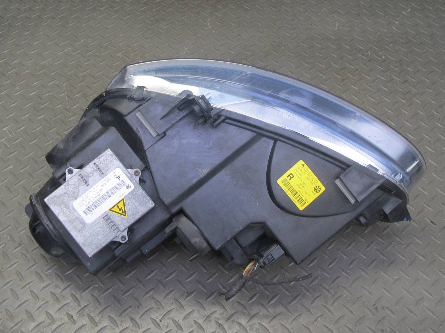 05-10 VW Jetta Rabbit R32 GTI Front Right HID Xenon Headlight Lamp OEM