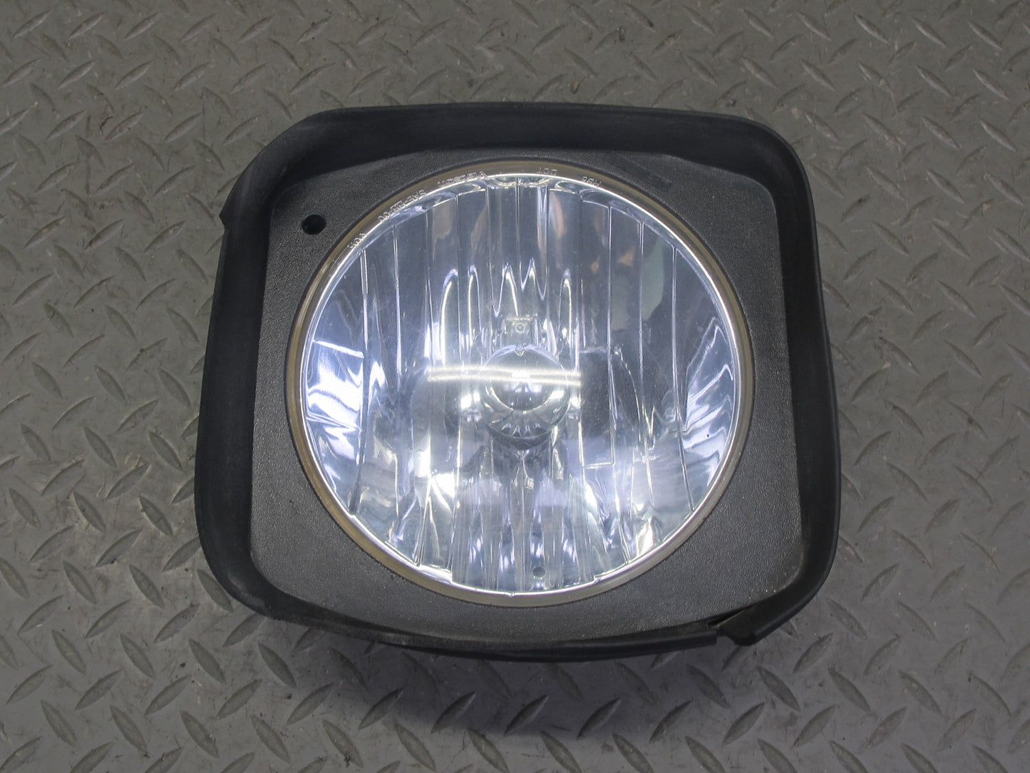 2003-2009 Hummer H2 Front Right Passenger Side Head Light Lamp