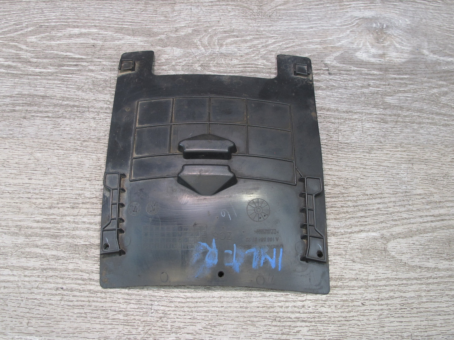 12-15 Mercedes W166 X166 GL ML Front Left Fender Liner Access Cover Lid OEM
