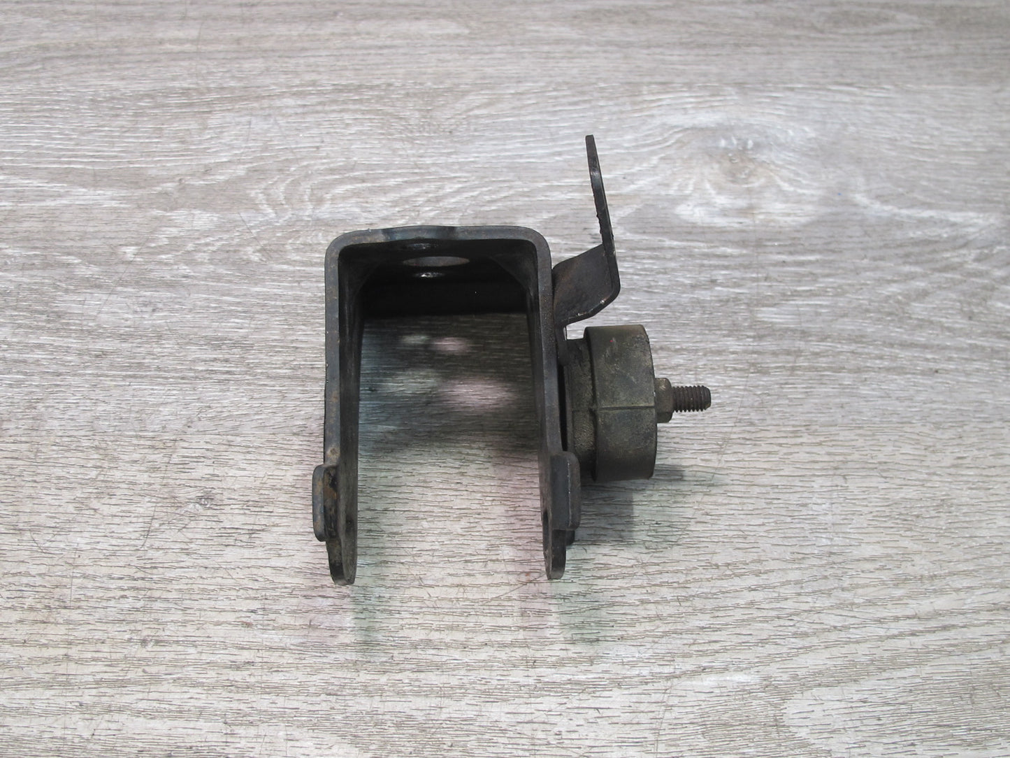 00-05 Toyota MR2 Spyder ZZW30L 1.8L 1ZZFE Engine Mount Bracket Support OEM