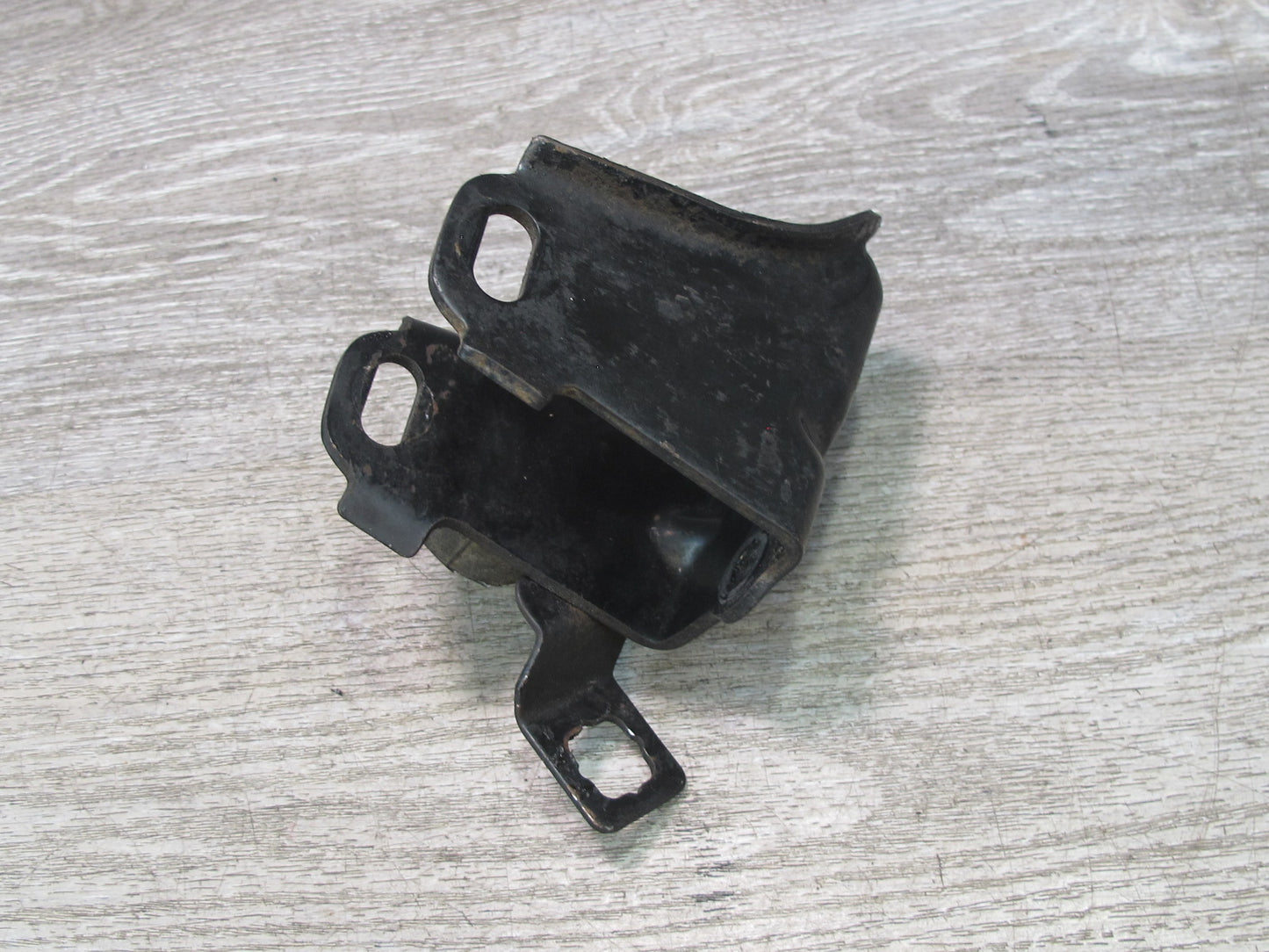 00-05 Toyota MR2 Spyder ZZW30L 1.8L 1ZZFE Engine Mount Bracket Support OEM