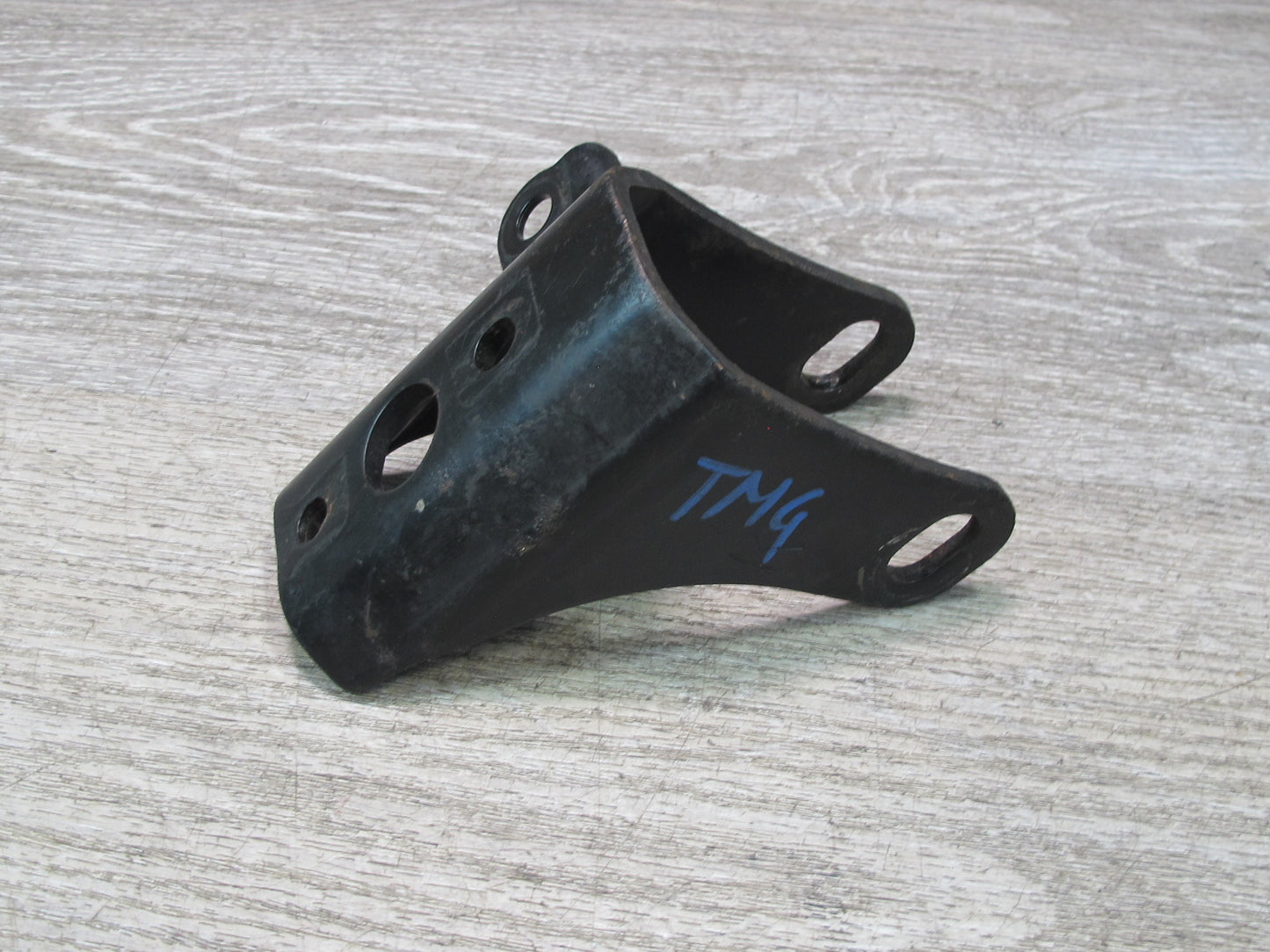 00-05 Toyota MR2 Spyder ZZW30L 1.8L 1ZZFE Engine Mount Bracket Support OEM