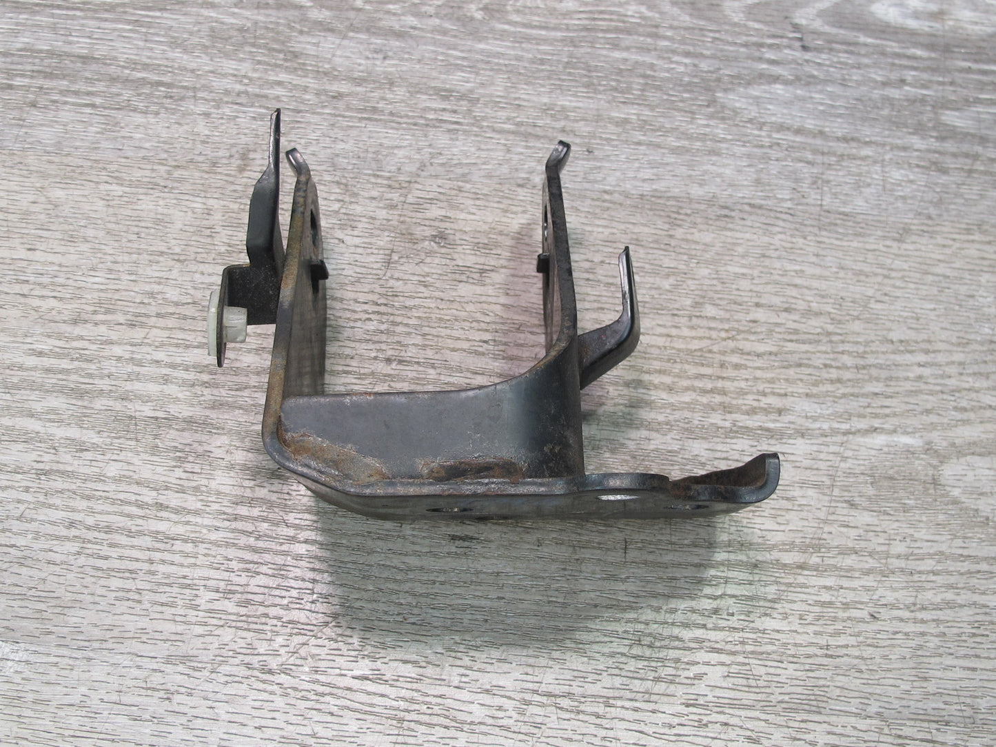 00-05 Toyota MR2 Spyder ZZW30L 1.8L 1ZZFE Engine Mount Bracket Support OEM