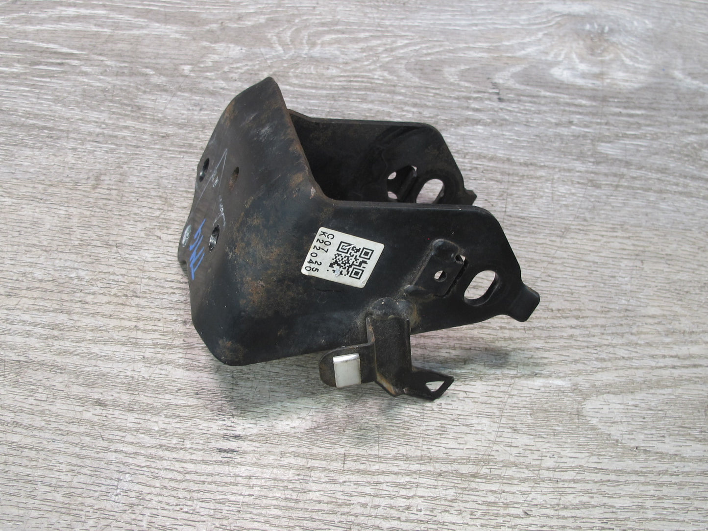 00-05 Toyota MR2 Spyder ZZW30L 1.8L 1ZZFE Engine Mount Bracket Support OEM