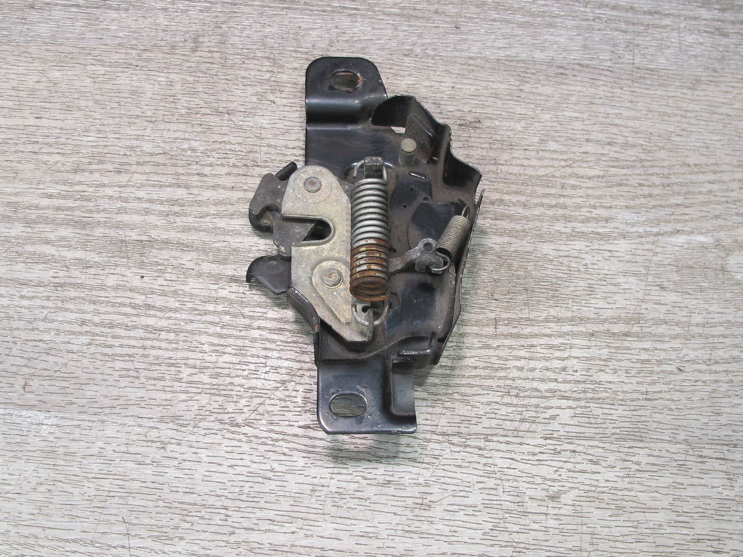 00-05 Toyota MR2 Spyder ZZW30L Rear Trunk Engine Lock Latch OEM