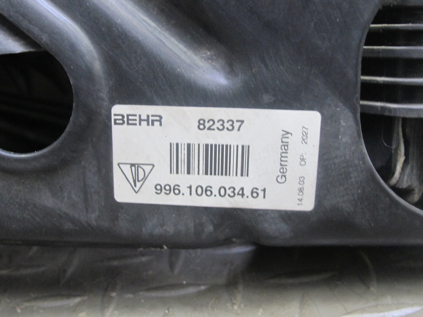 1997-2004 Porsche Boxster 986 Right Engine Radiator Fan Condenser Shroud Assy