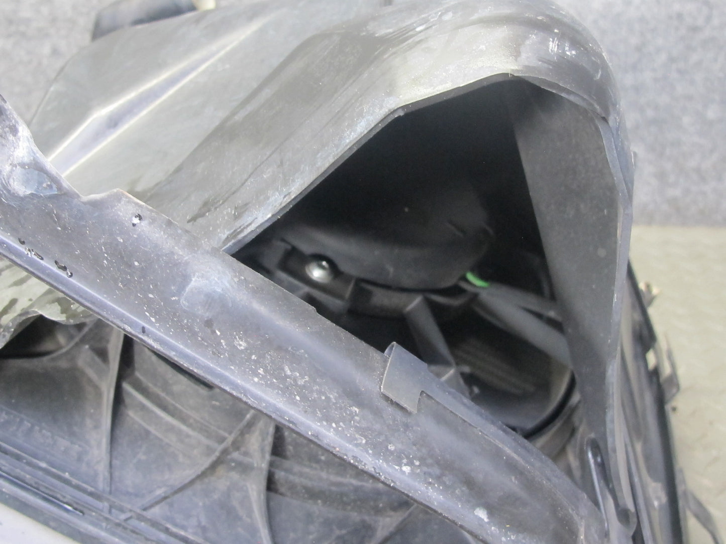 1997-2004 Porsche Boxster 986 Right Engine Radiator Fan Condenser Shroud Assy
