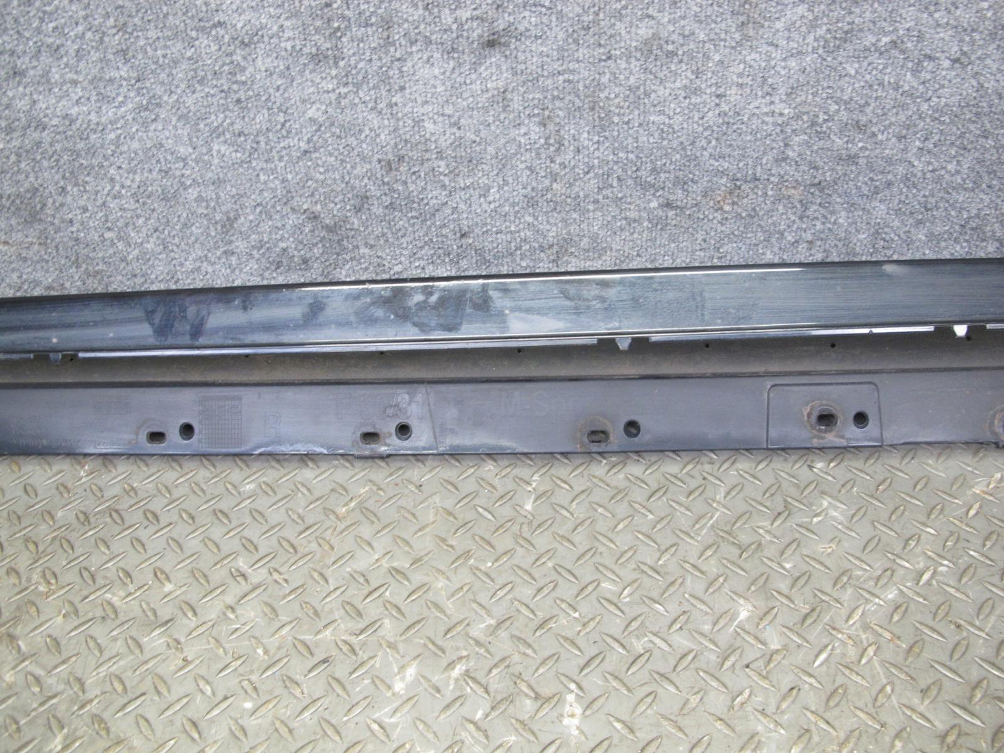 12-18 BMW F30 F31 M-sport Right Side Skirt Rocker Panel Support Bracket Set OEM
