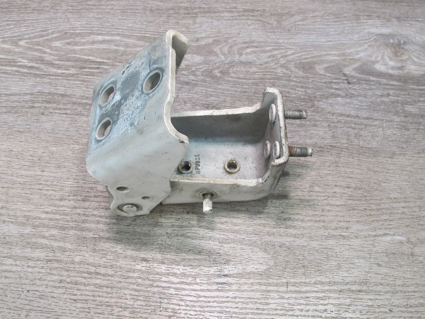 2003-2009 Hummer H2 Front Right & Left Side Hood Bonnet Hinge Support Set