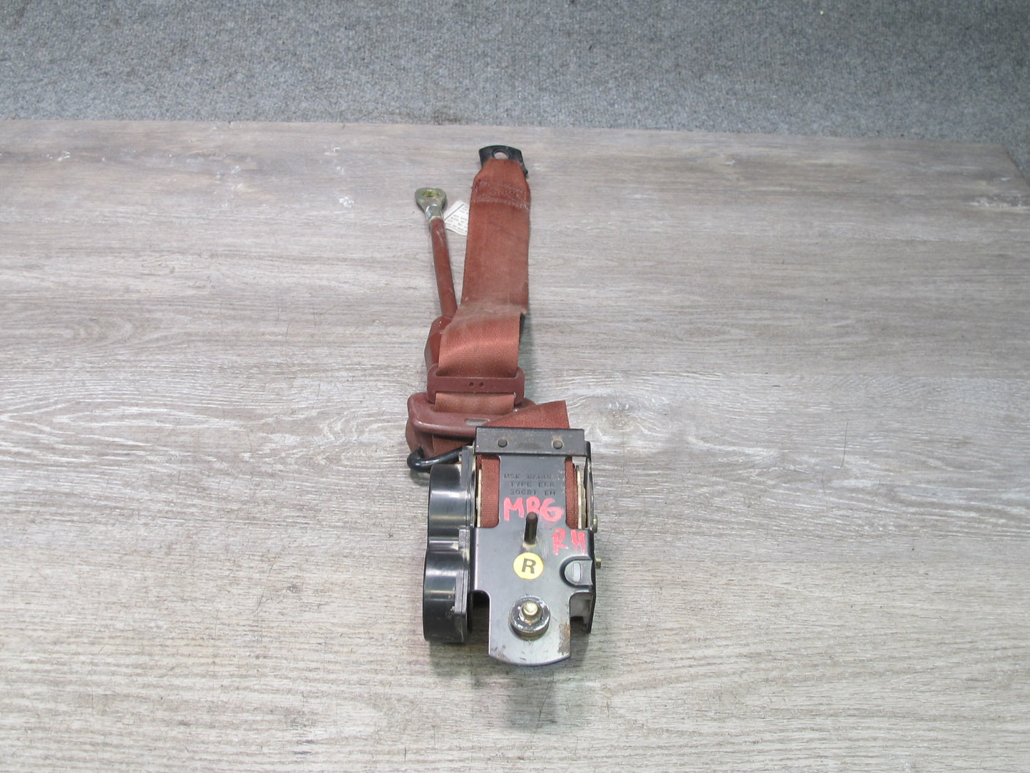 84-85 MAZDA RX7 FRONT RIGHT & LEFT SIDE SEATBELT RETRACTOR SET OEM