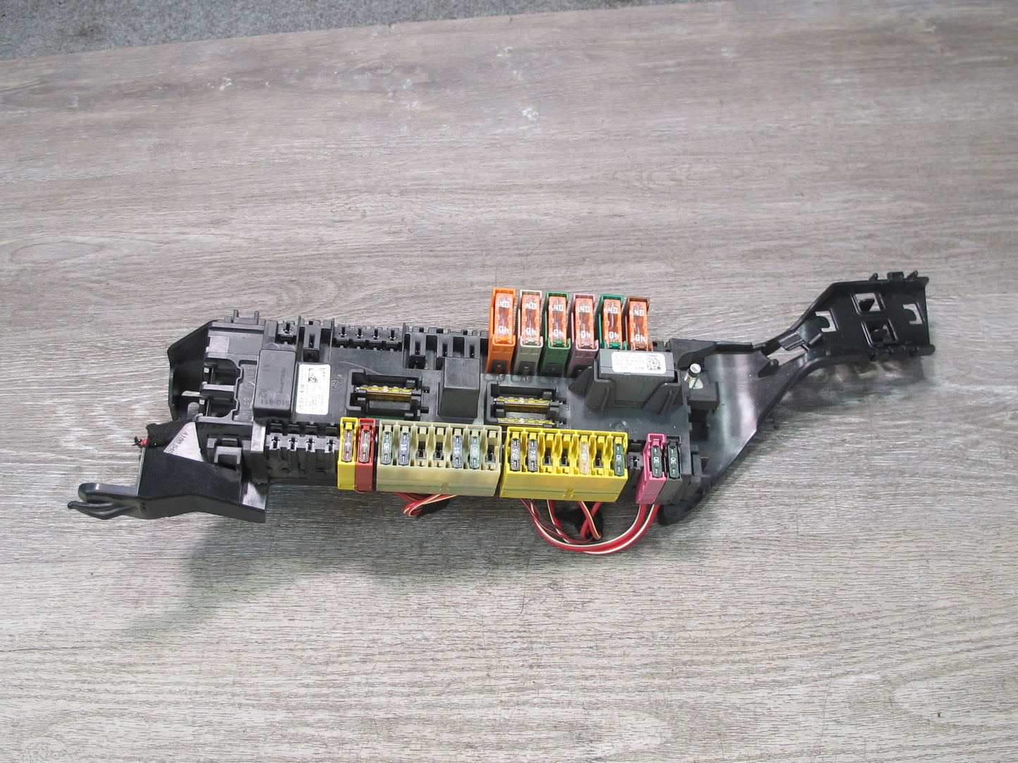 12-15 Mercedes X166 W166 GL Ml-class Front Right Under Seat Relay Fuse Box OEM