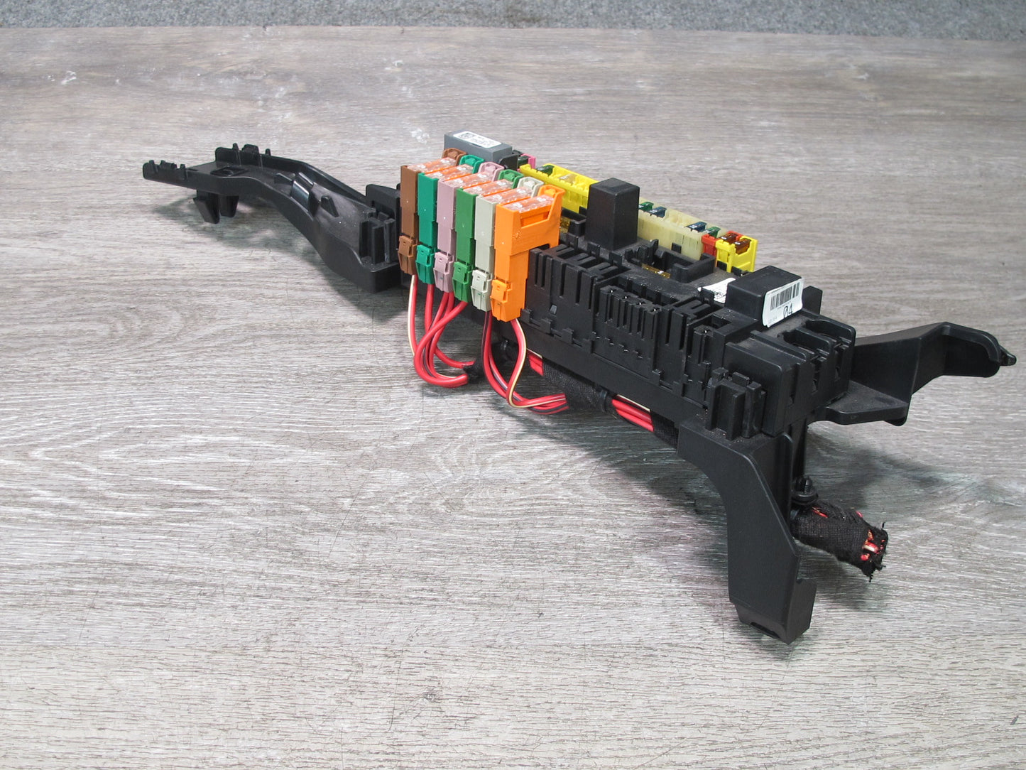12-15 Mercedes X166 W166 GL Ml-class Front Right Under Seat Relay Fuse Box OEM