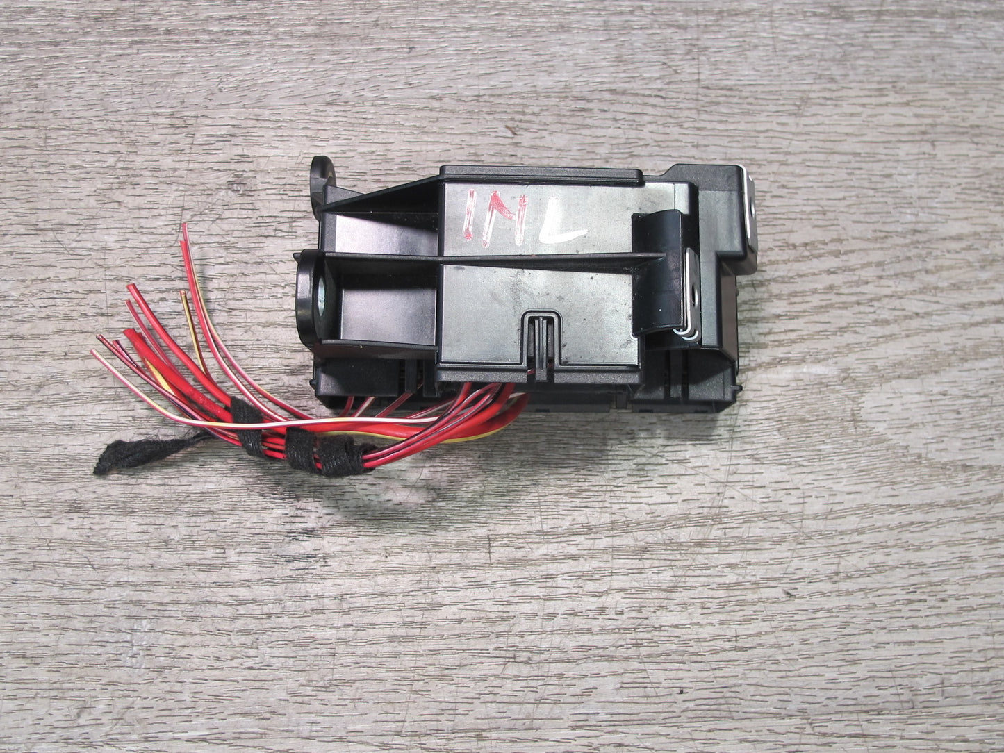 12-15 Mercedes W166 X166 GL ML Under Dash Fuse Relay Box Module 1665456840 OEM