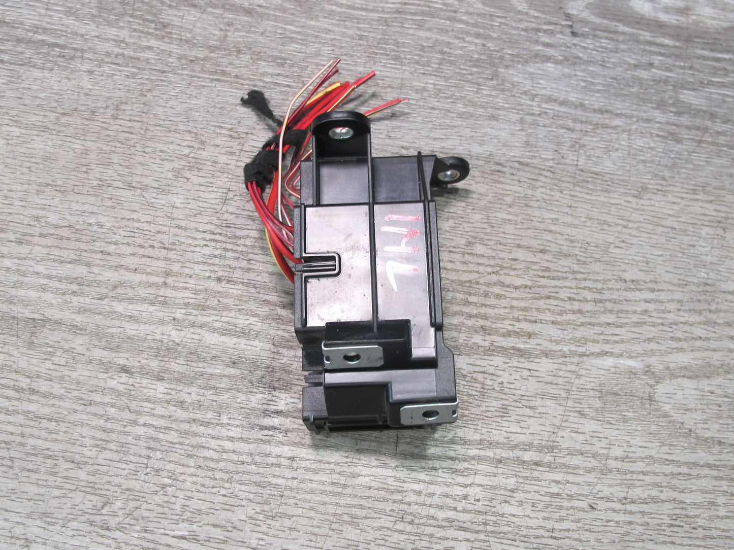 12-15 Mercedes W166 X166 GL ML Under Dash Fuse Relay Box Module 1665456840 OEM
