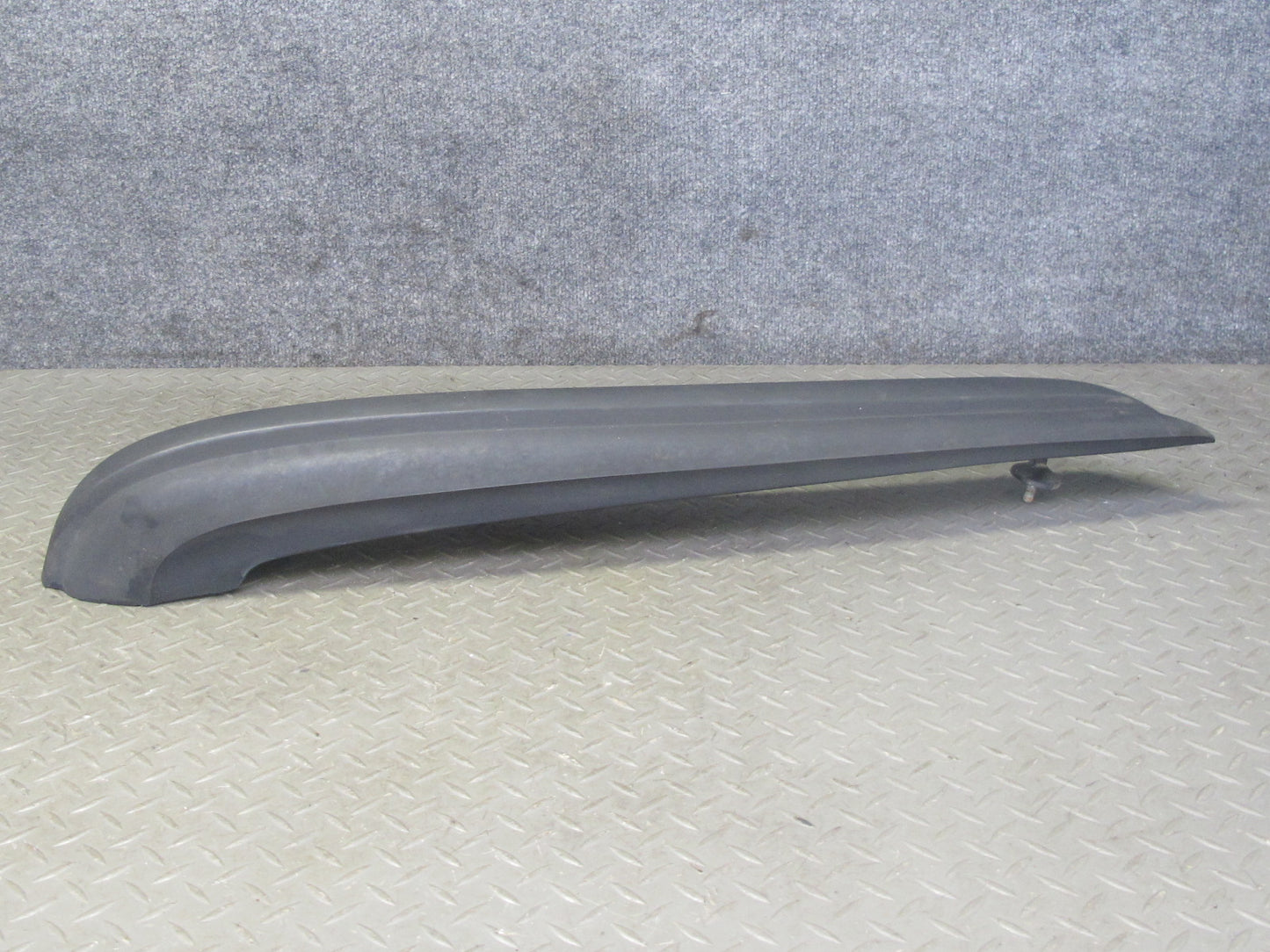 73-89 Mercedes R107 Rear Bumper Left & Right Extension Rubber END Pad OEM