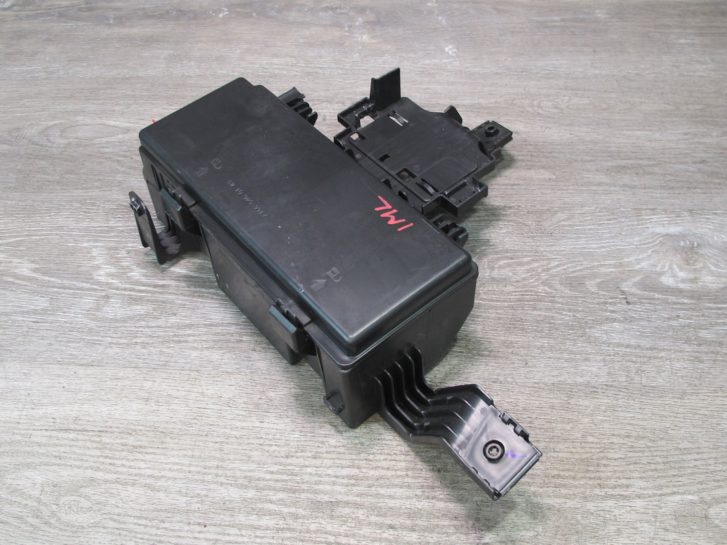 12-15 Mercedes W166 ML350 M276 Engine Bay Relay Fuse Box 1665460143 OEM