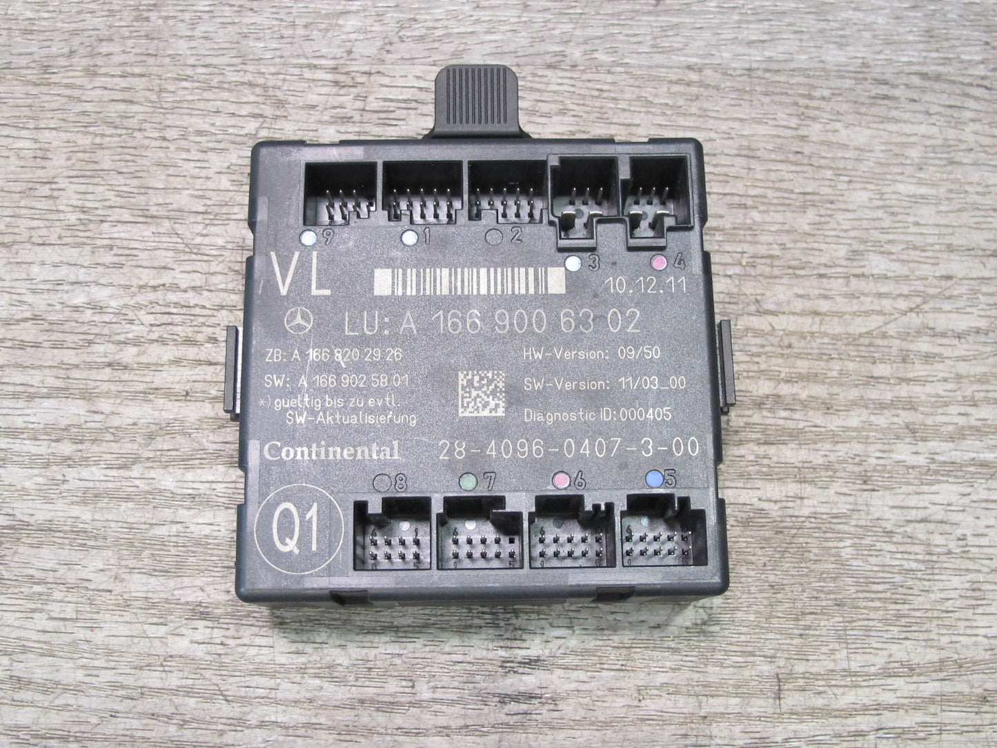 12-15 Mercedes X166 W166 GL Ml-class Front Left Driver Door Control Module OEM