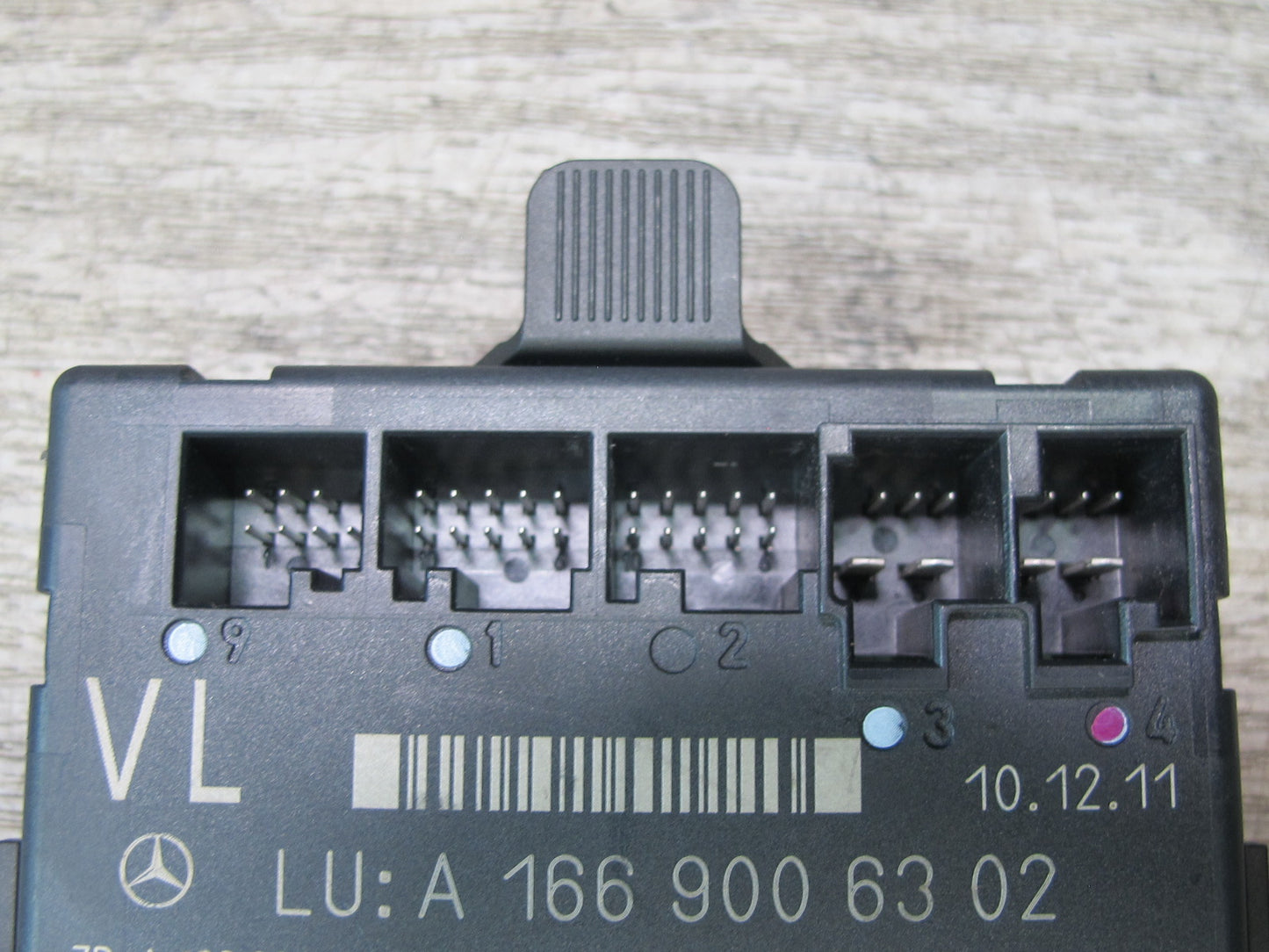 12-15 Mercedes X166 W166 GL Ml-class Front Left Driver Door Control Module OEM