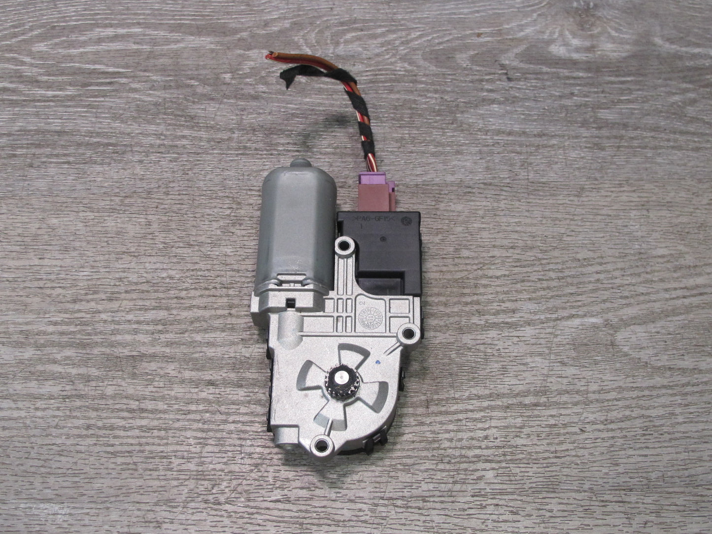 12-15 Mercedes X166 W166 GL Ml-class Sunroof Moonroof Glass Motor 1669008301 OEM