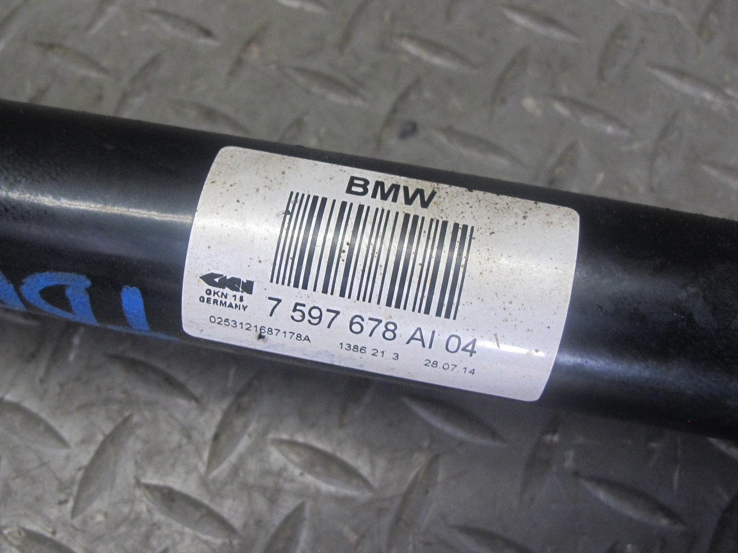 14-16 BMW F30 F31 F32 F33 F34 AWD Rear Right Suspension Axle Shaft 7597678 OEM