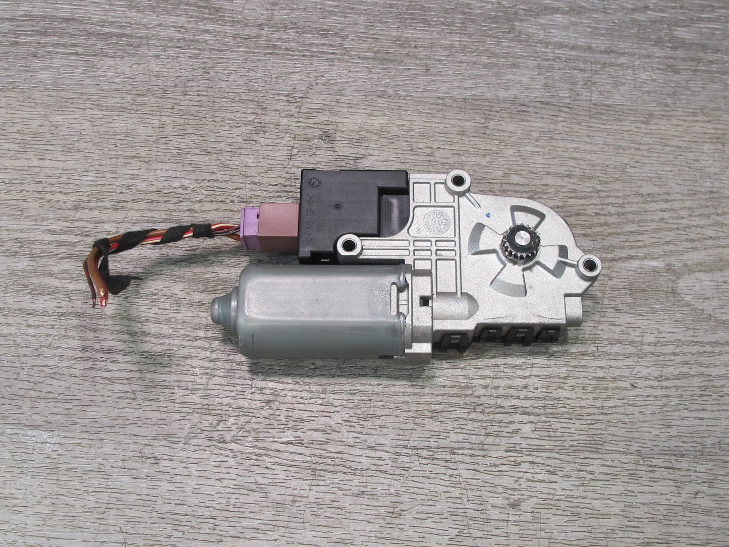12-15 Mercedes X166 W166 GL Ml-class Sunroof Moonroof Glass Motor 1669008301 OEM
