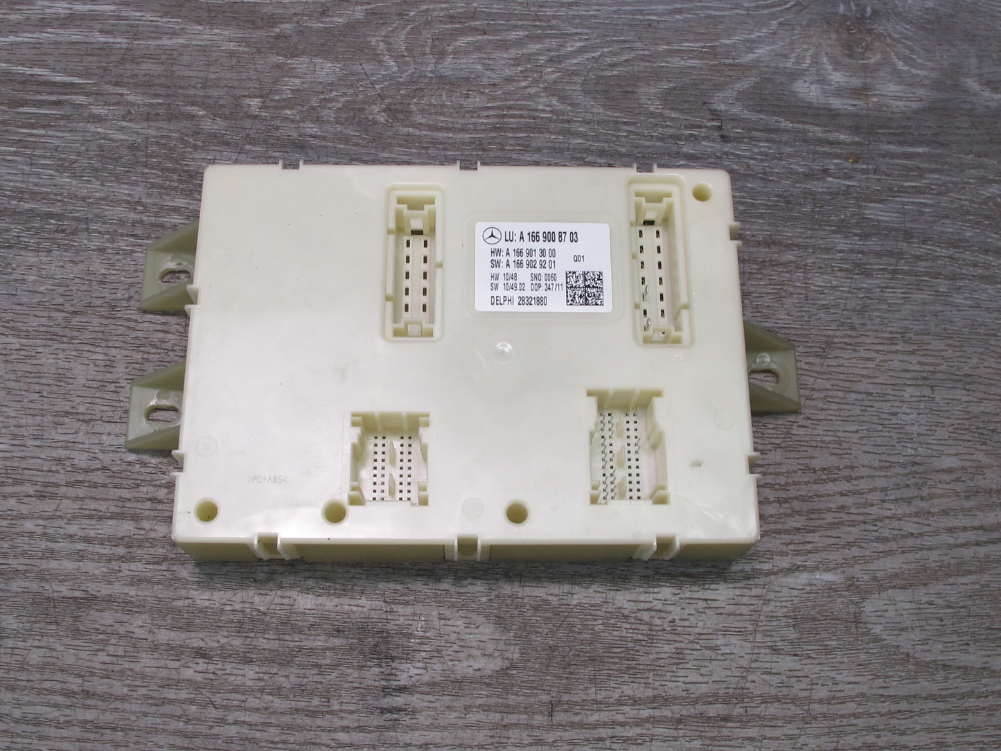 12-15 Mercedes W166 Ml-class SAM Signal Activation Control Module 1669008703 OEM