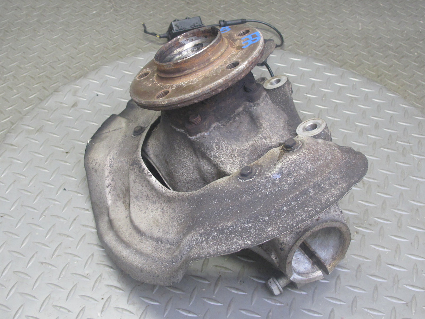 14-16 BMW F30 F31 F33 AWD Front Right Spindle Knuckle Wheel Hub Bearing OEM