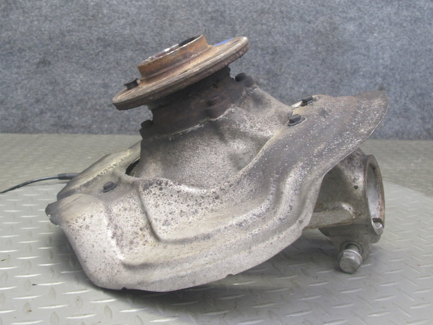 14-16 BMW F30 F31 F33 AWD Front Right Spindle Knuckle Wheel Hub Bearing OEM
