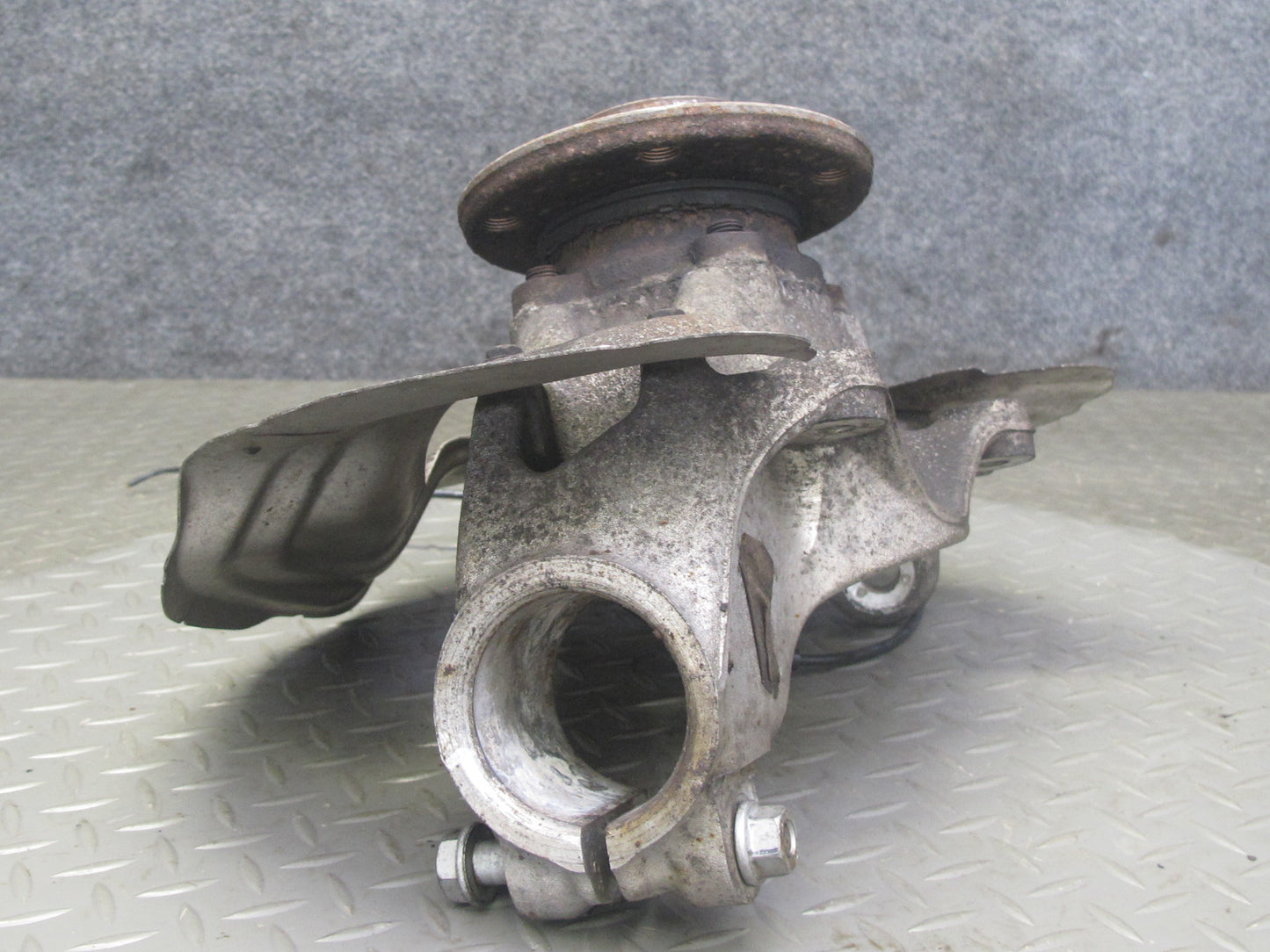 14-16 BMW F30 F31 F33 AWD Front Right Spindle Knuckle Wheel Hub Bearing OEM