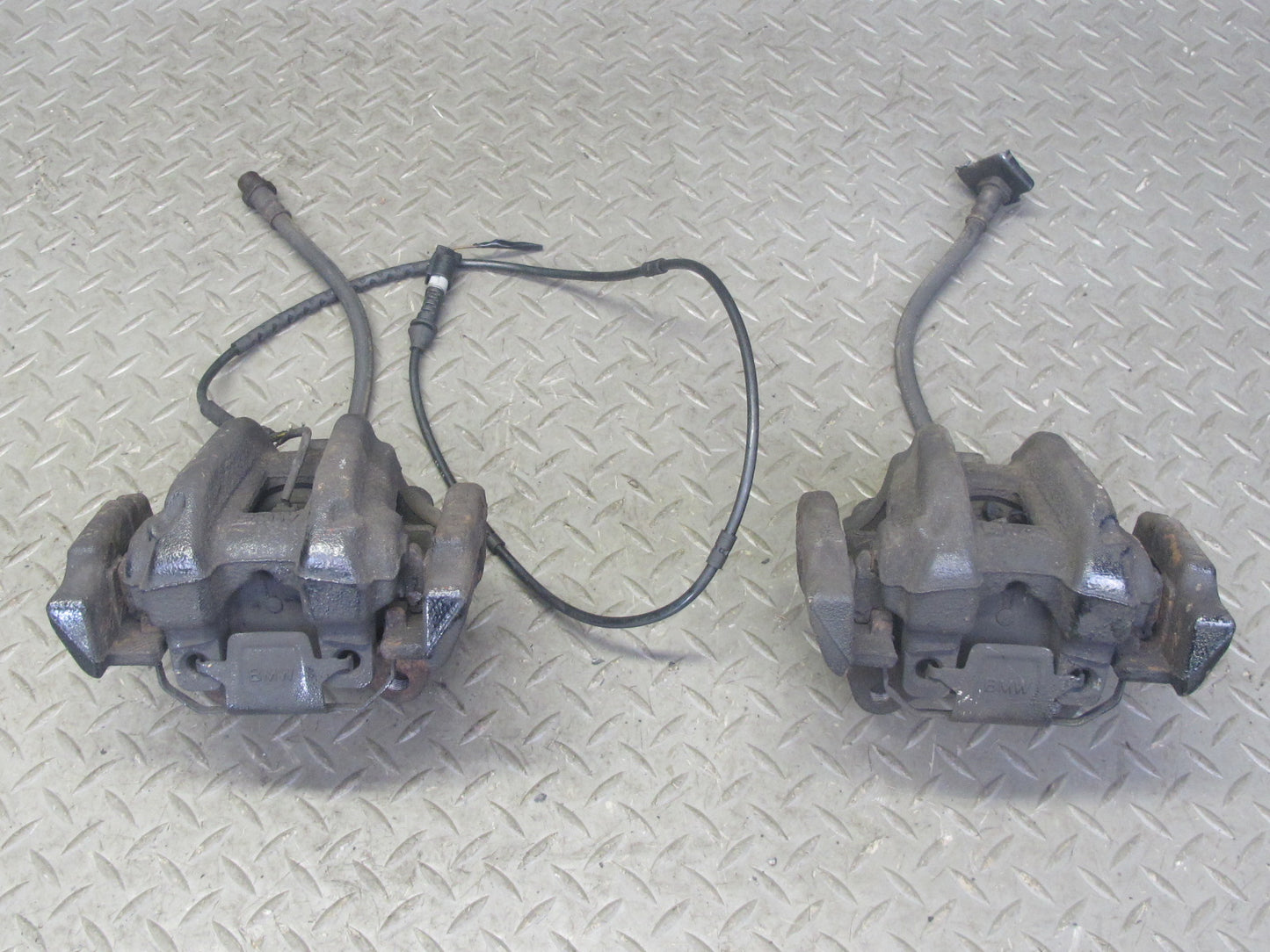 14-16 BMW F30 F31 F32 F33 F34 Set of 2 Rear Left & Right Brake Caliper OEM