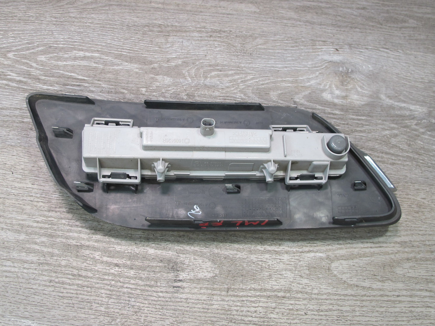 12-15 Mercedes W166 ML350 Front Bumper Right Fog Light Lamp w Trim OEM