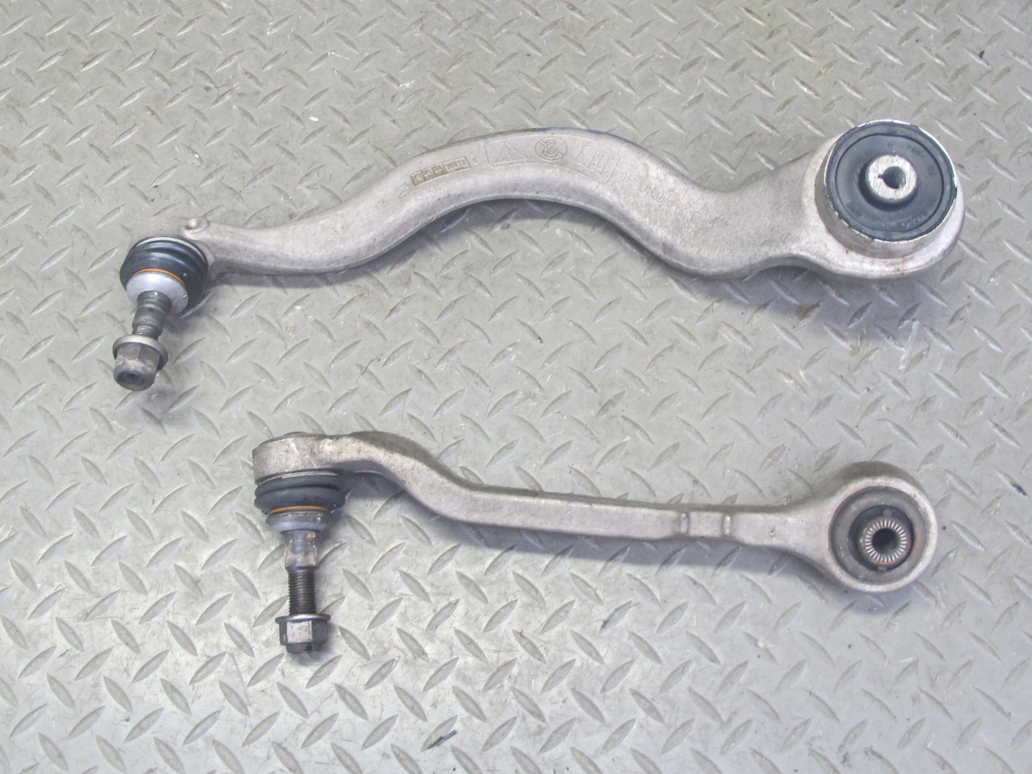 12-18 BMW F30 3-SERIES AWD Set of 2 Front Right Suspension Control Arm OEM