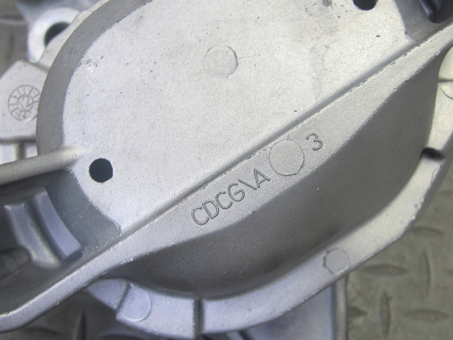 2014-2017 Infiniti QX60 2.5L Hybrid Engine Motor Mount Bracket Support