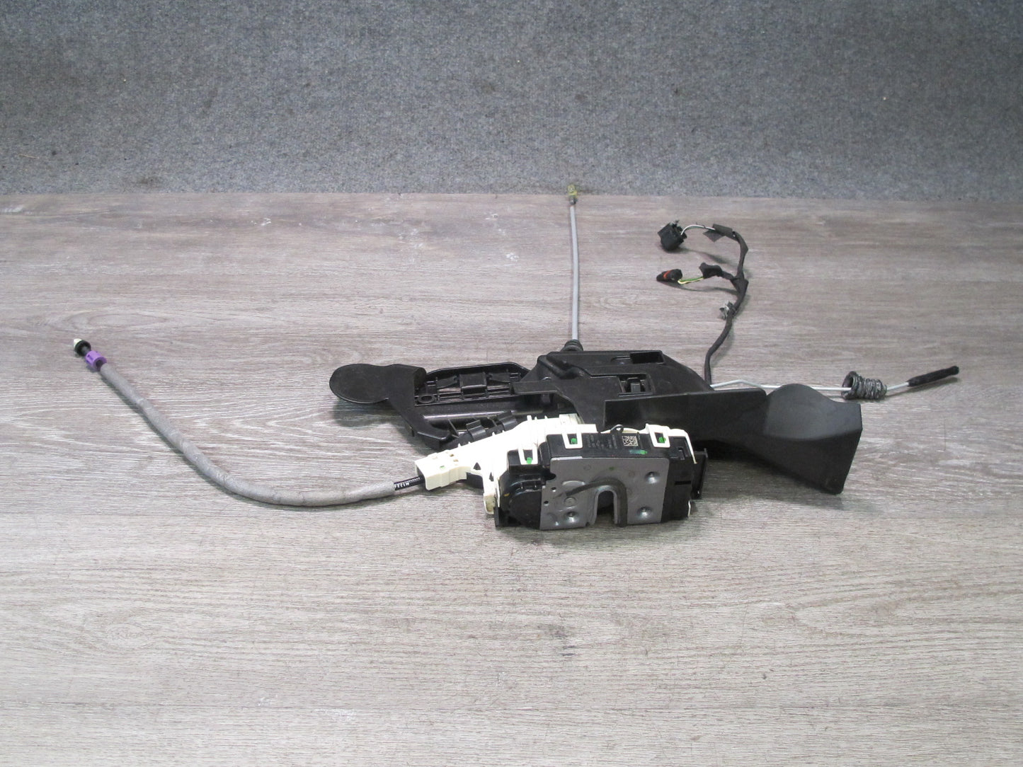 12-15 Mercedes X166 W166 GL Ml-class Front Left Door Lock Latch Actuator OEM