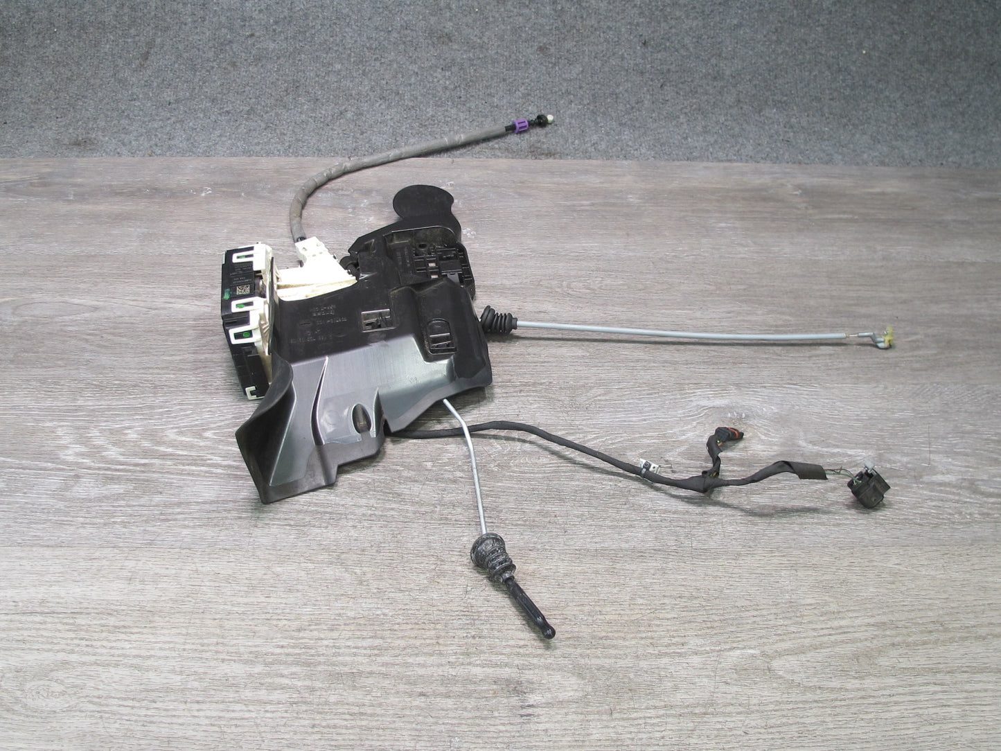12-15 Mercedes X166 W166 GL Ml-class Front Left Door Lock Latch Actuator OEM