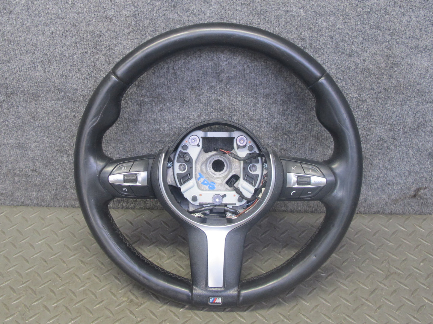 14-16 BMW F30 F31 F32 F33 F34 M Sport Leather Steering w Controls Carbon Covers