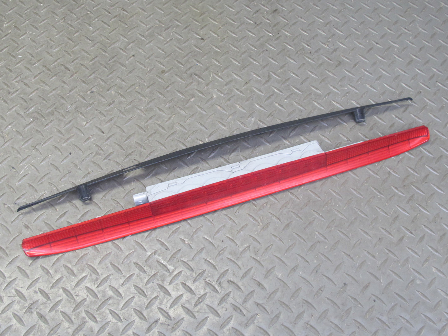 1997-2004 Porsche Boxster 986 Rear 3RD Third Center Brake Stop Light Lamp