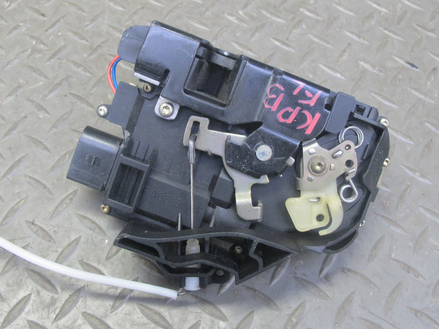 1998-2004 Porsche Boxster 986 Front Left Driver Side Door Lock Latch Actuator