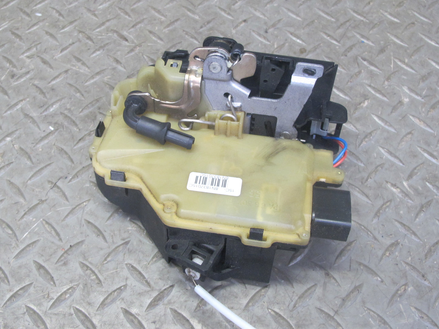 1998-2004 Porsche Boxster 986 Front Left Driver Side Door Lock Latch Actuator