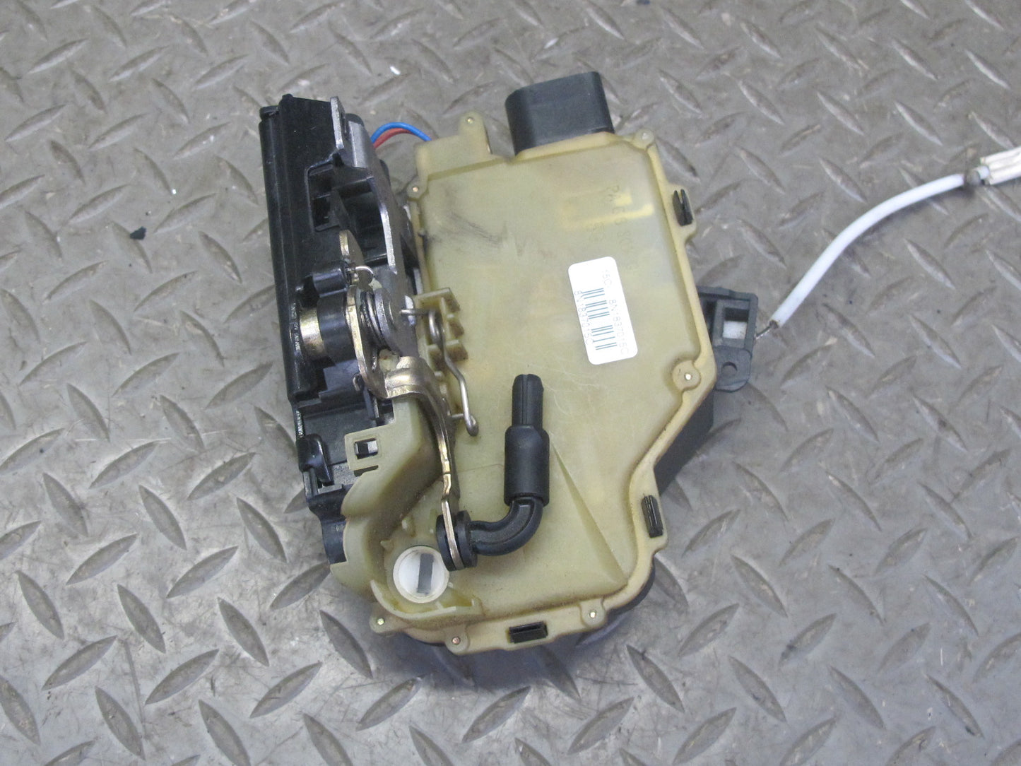1998-2004 Porsche Boxster 986 Front Left Driver Side Door Lock Latch Actuator