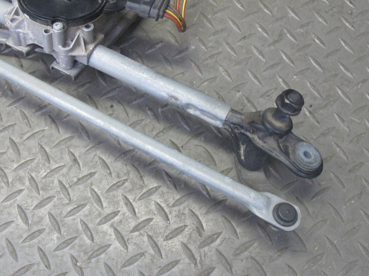 14-16 BMW F30 F31 F32 F33 F34 Windshield Wiper Transmission Linkage w Motor OEM