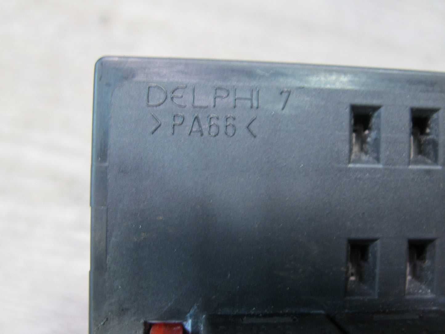 2003-2006 Hummer H2 Under Dash Interior Fuse Relay Box 15058033