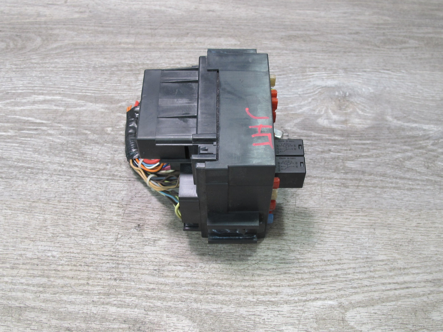 2003-2006 Hummer H2 Under Dash Interior Fuse Relay Box 15058033