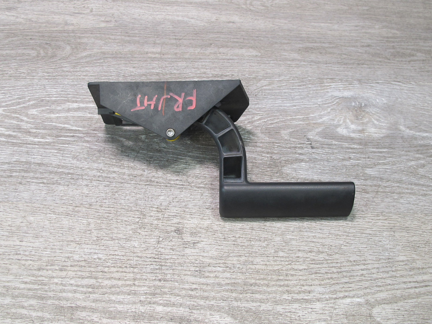 2003-2007 Hummer H2 Front Right Passenger Side Door Interior Handle