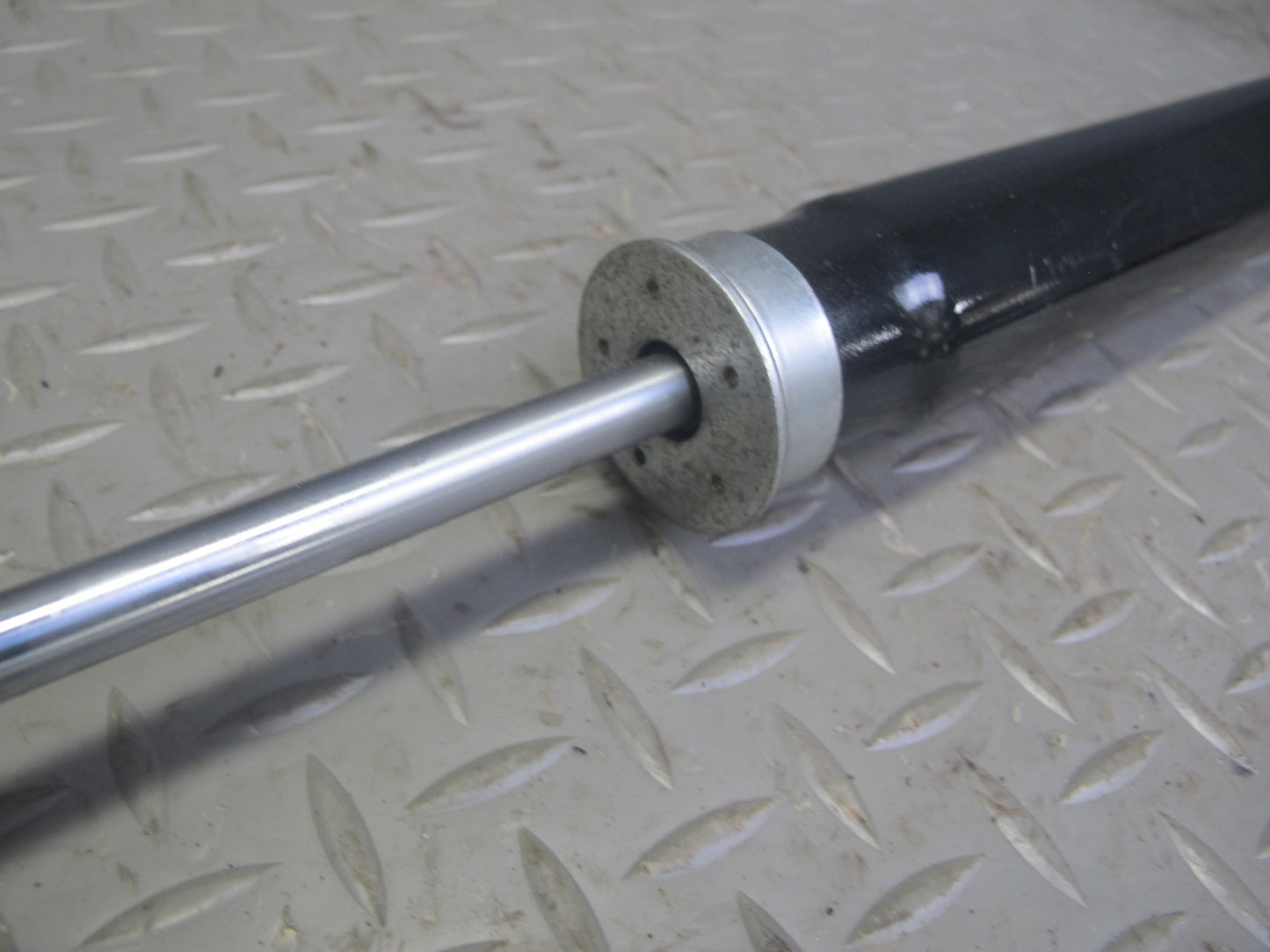 94-99 BMW E36 3-SERIES Convertible Set of 2 Rear Left Right Strut Shock Absorber