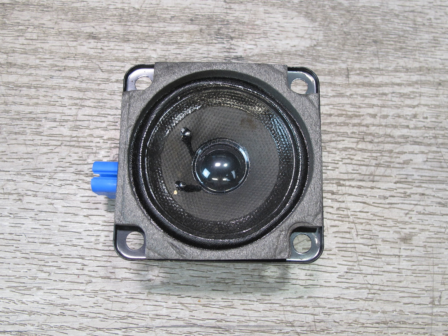 2003-2006 Hummer H2 Rear Upper Quarter D Pillar Bose Audio Speaker Set