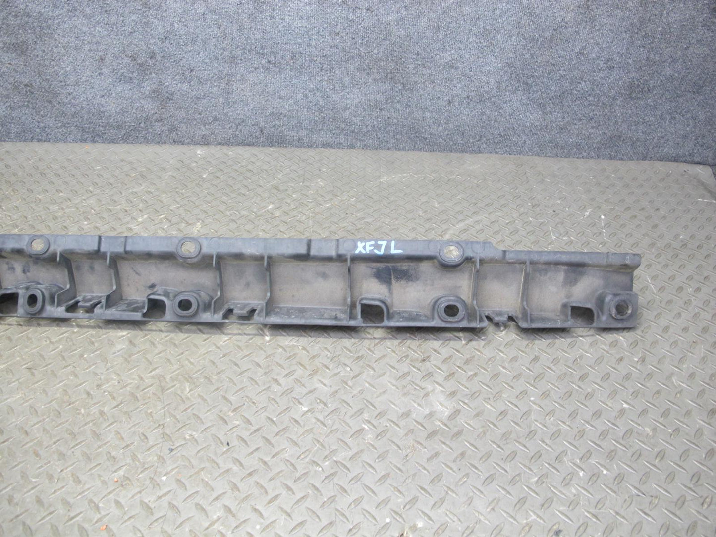 2010-2013 BMW E70 X5M Left Side Skirt Rocker Panel Molding Support Set