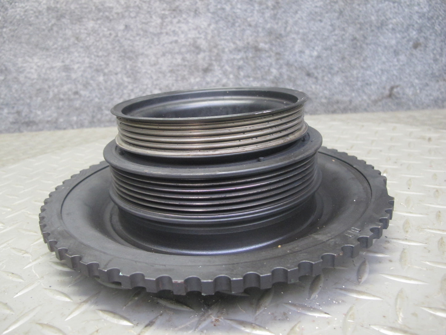 96-99 BMW E36 M52 Engine Crankshaft Pulley Harmonic Balancer Damper OEM