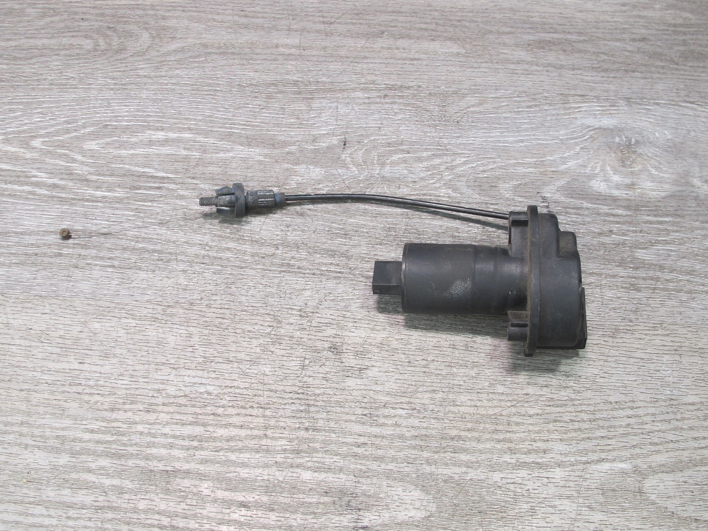 96-99 BMW E36 3-SERIES Engine Throttle Body Actuator Motor 1163163 OEM