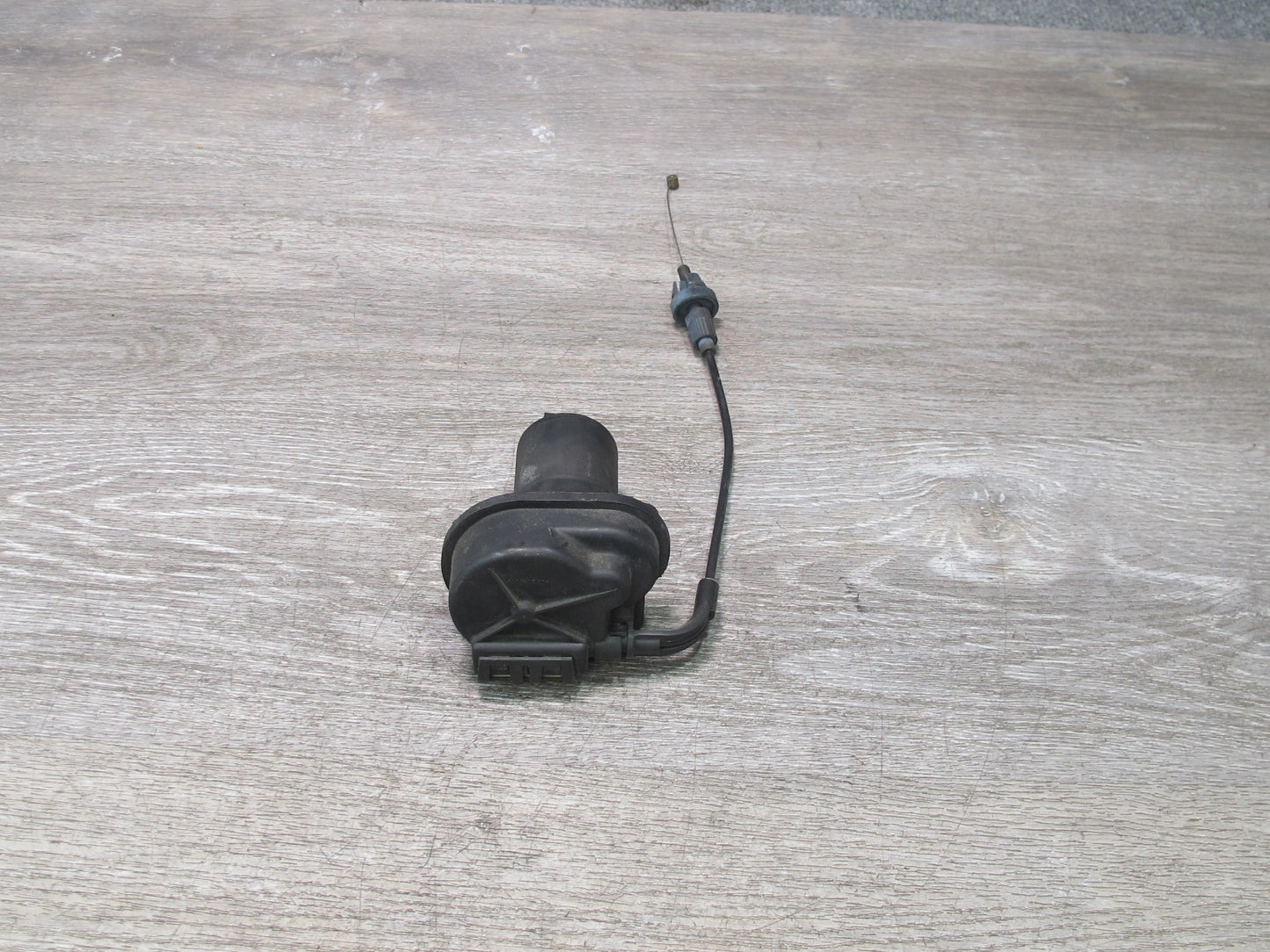 96-99 BMW E36 3-SERIES Engine Throttle Body Actuator Motor 1163163 OEM